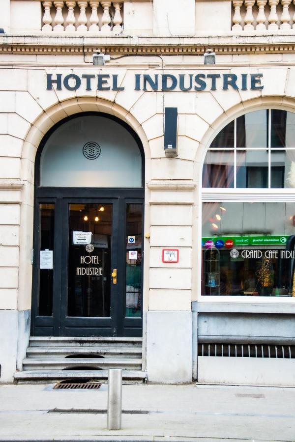 Hotel Industrie Loviano Esterno foto